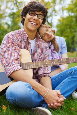 Illustration for article titled Fake Gamer of the Week: Enthusiastic Guy With Incredibly Supportive Girlfriend